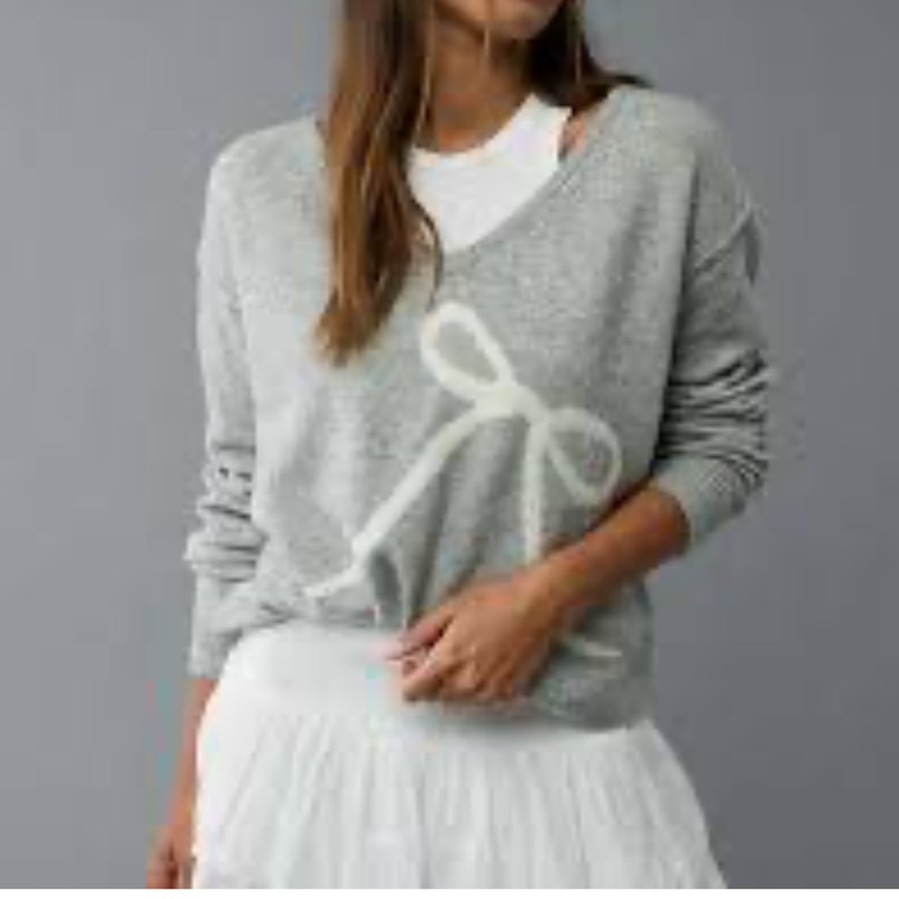 AE Whoa So Soft V-Neck Bow Sweater - Size Xs
